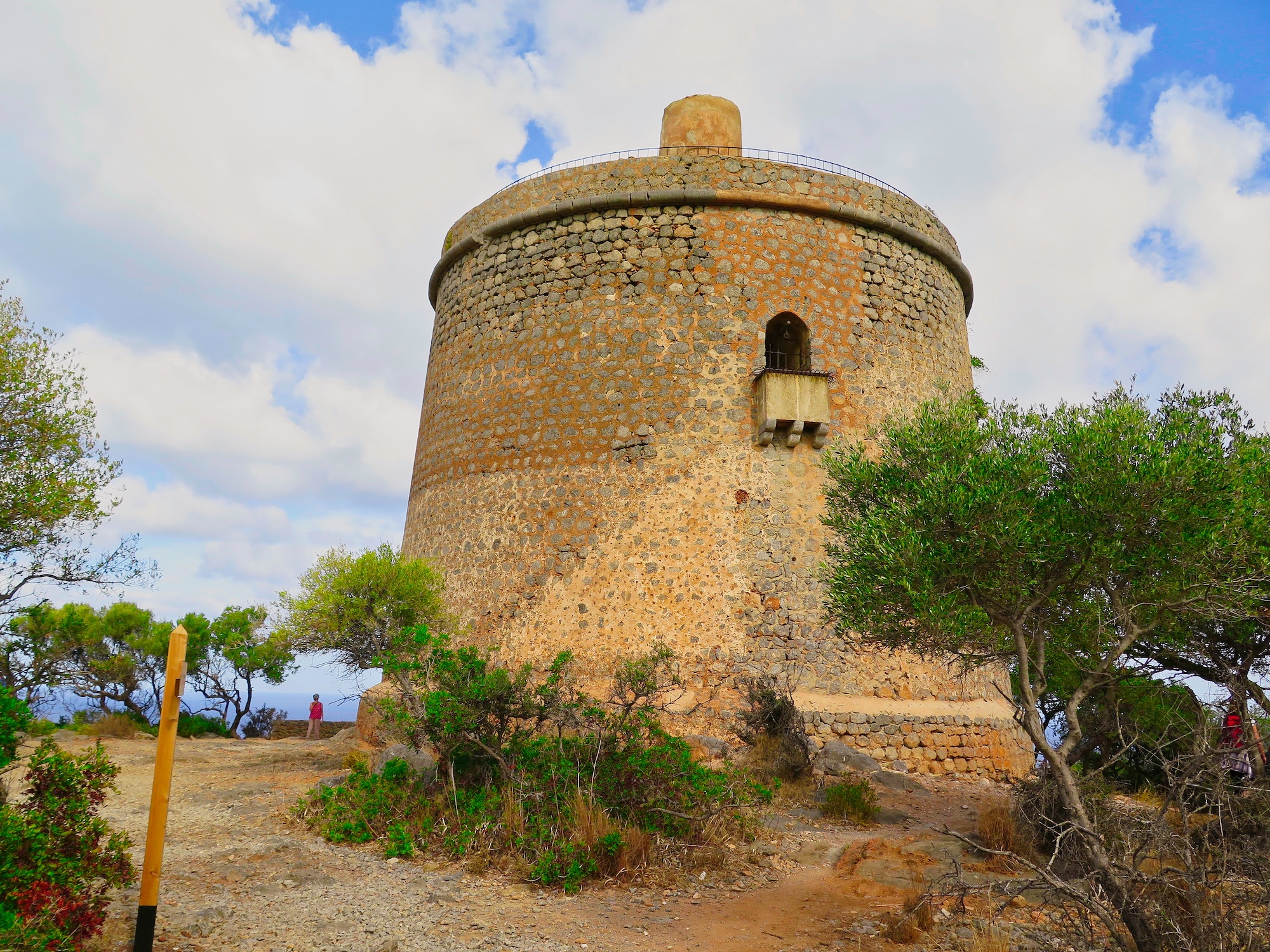 Puig de Bàlitx pel Pas de sa Torre y Comellar de Cala Ferrera